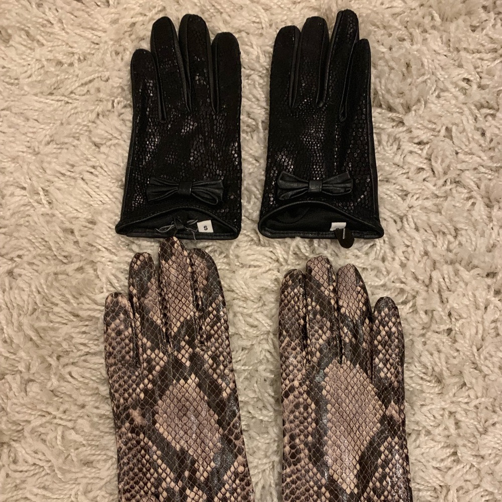 Cute gloves, never worn. $30 each - Picture 1 of 3